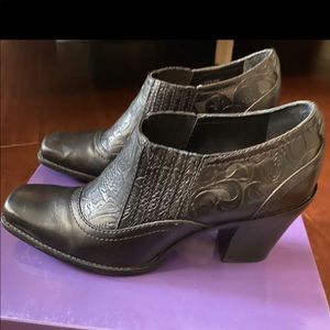 Women’s Leather Western Booties